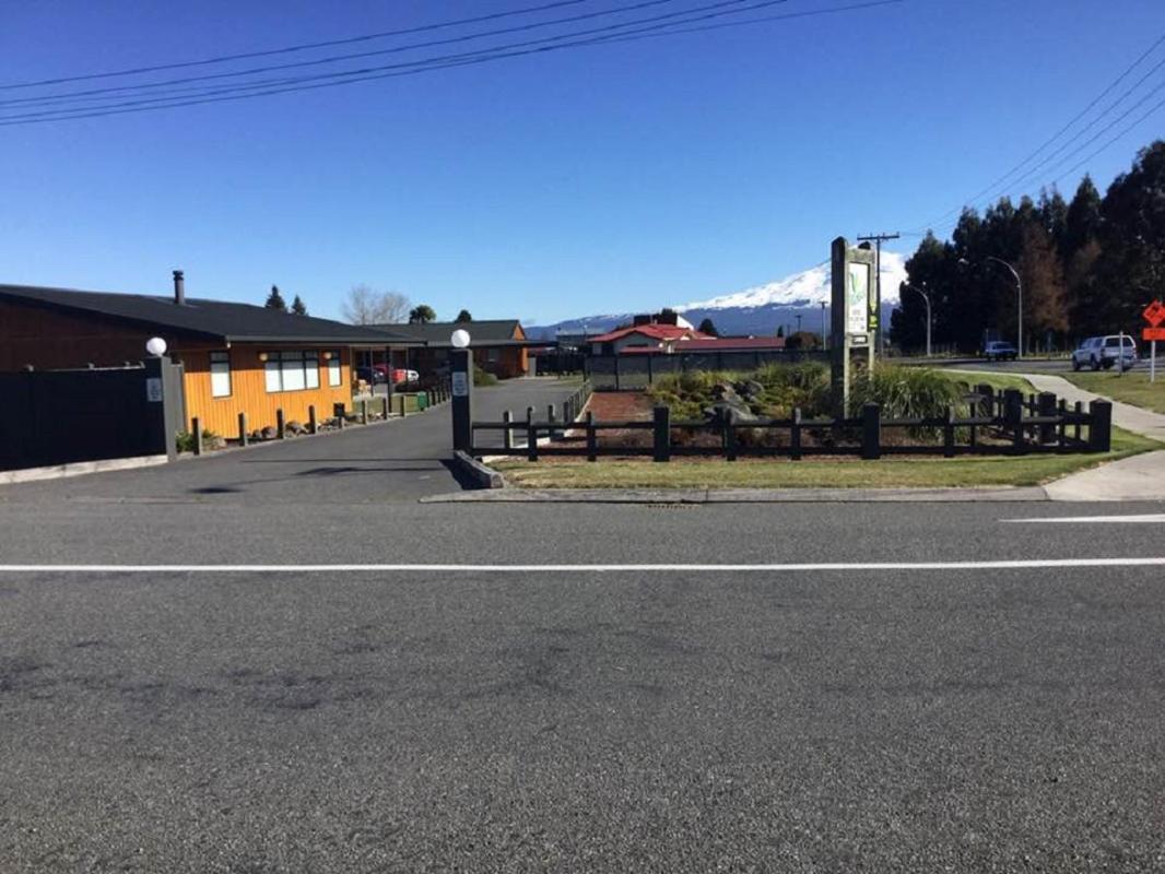 Waiouru Welcome Inn Экстерьер фото