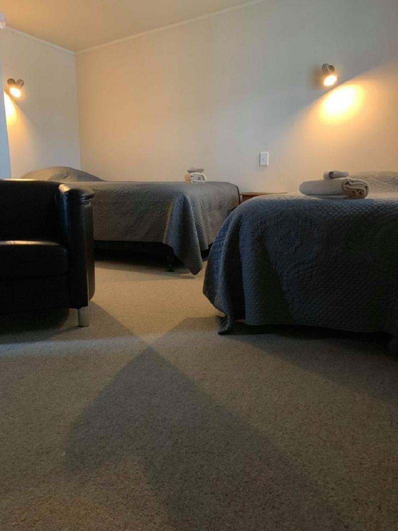 Waiouru Welcome Inn Экстерьер фото
