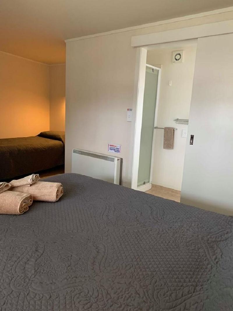 Waiouru Welcome Inn Экстерьер фото